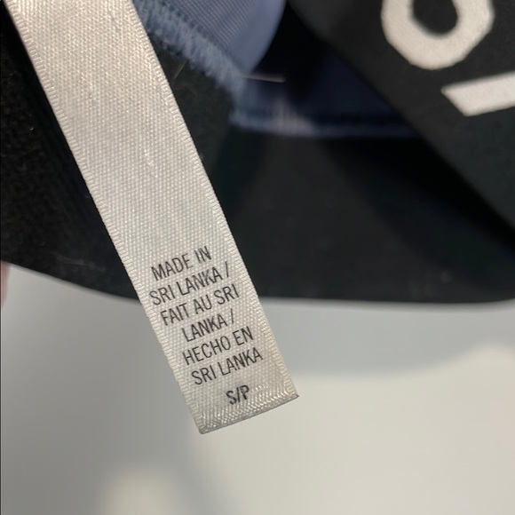 VSX Victoria Secret Gray Sports Bra Medium Support Performance Fabric - Picture 3 of 8